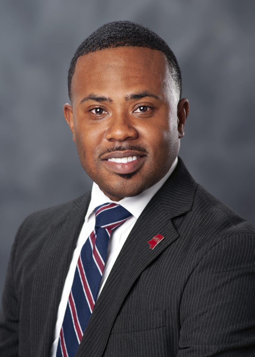 Timothy Hopkins headshot photo